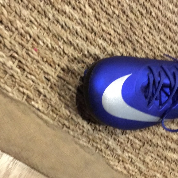 This shoe is CR7 it’s from Cristiano Ronaldo - Picture 3 of 5